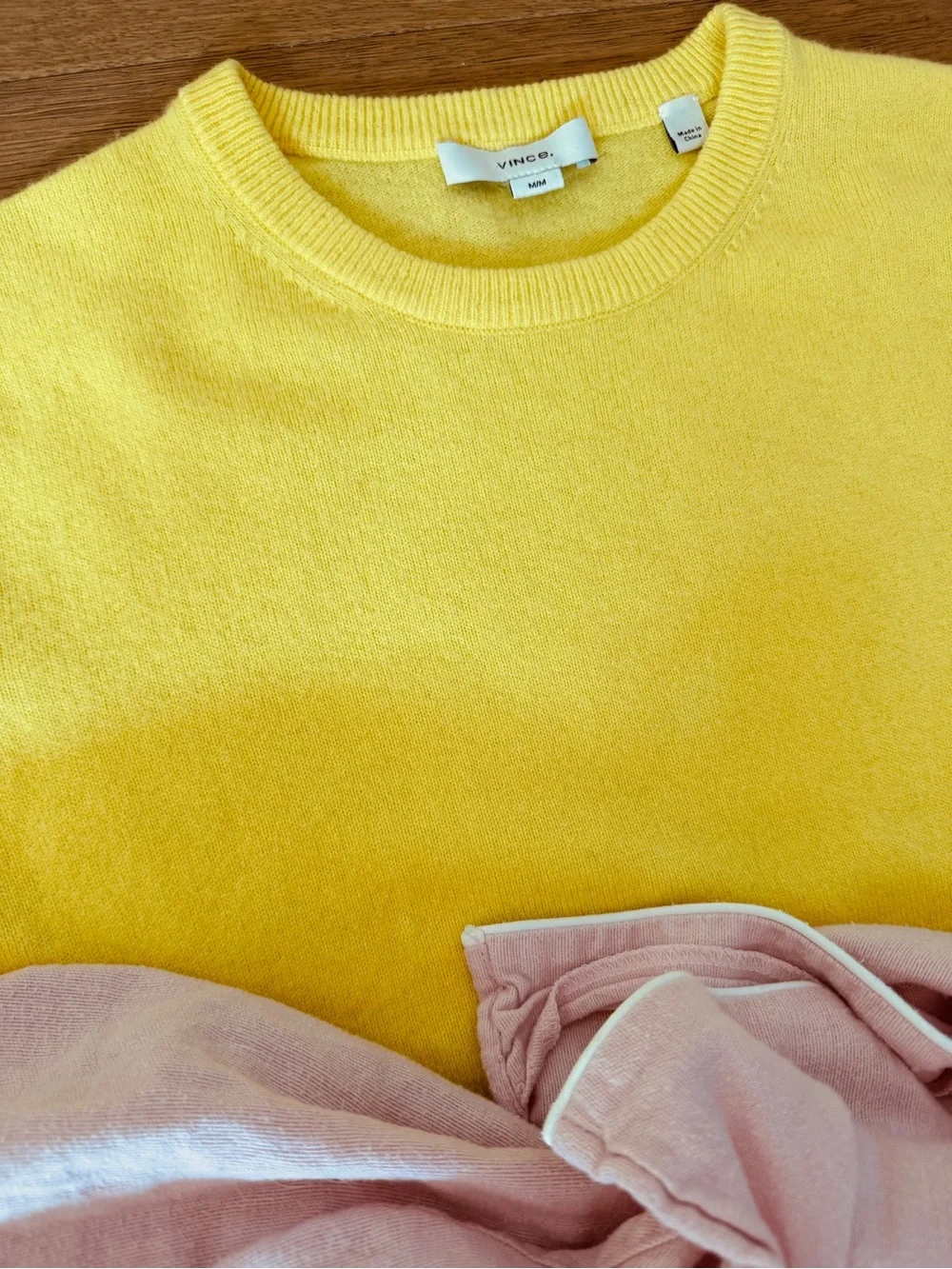 Vince 100% Cashmere Sweater - Picture 3 of 5
